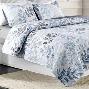 New Blue Leaves 3-Piece 100% Polyester Quilt Set • Reversible • QUEEN Size